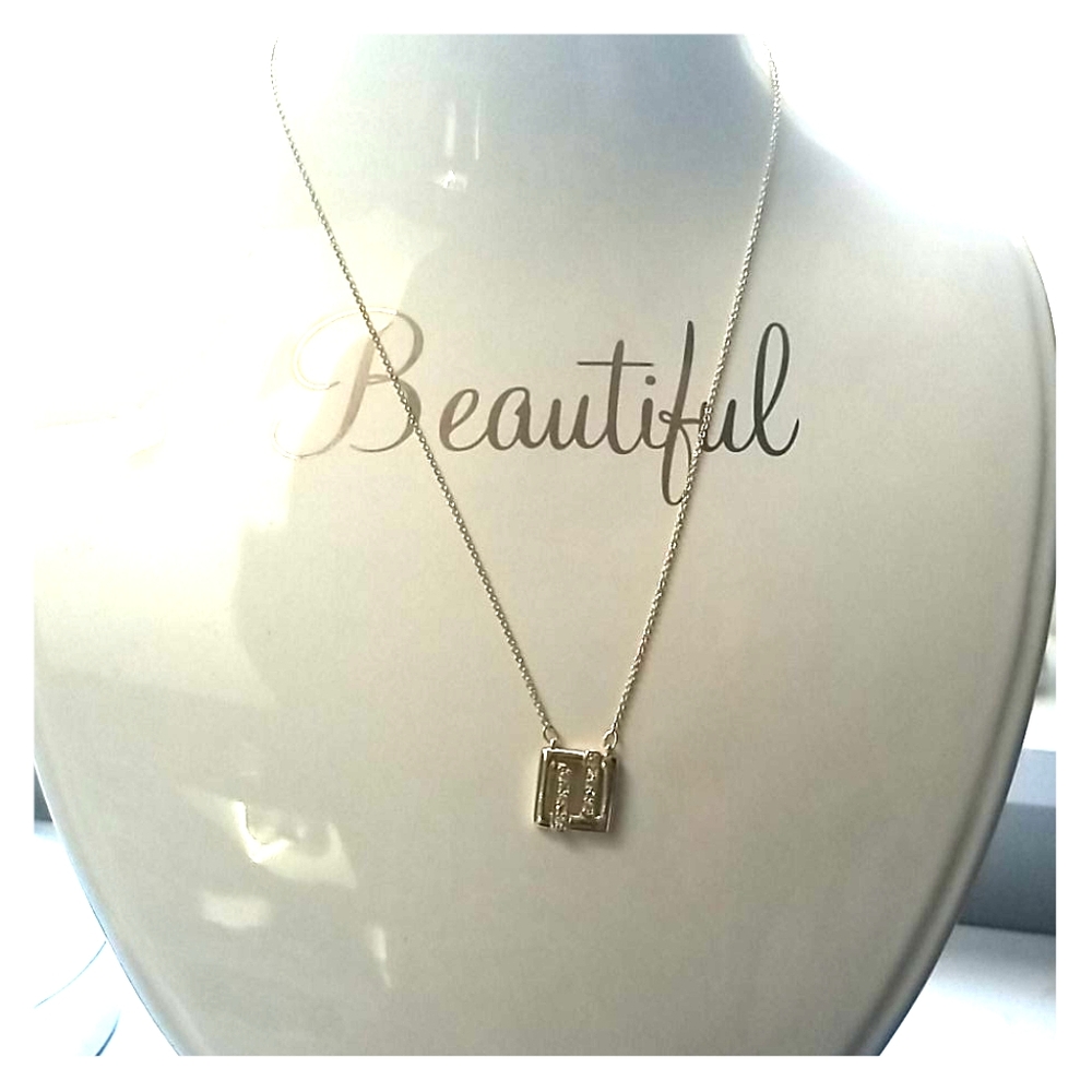 15-17 inch gold costume necklace